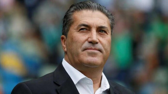 Pinnick speaks on Peseiro’s chances as Super Eagles coach