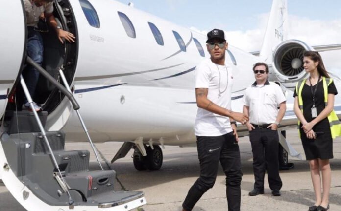 Neymar's private jet forced into emergency landing