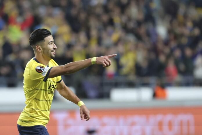 Liverpool Leading Race to Secure Signature of 24-year-old Versatile Forward
