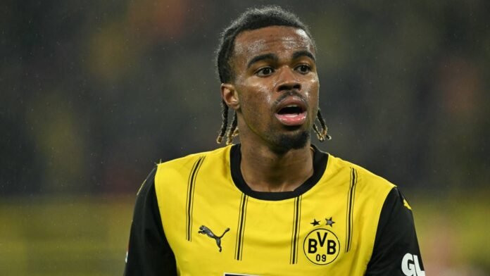 Carney Chukwuemeka, Borussia Dortmund, Chelsea Transfer, Bundesliga, Signal Iduna Park, €25 Million Deal, Bild, Ruhr24, www.isagoal.com,