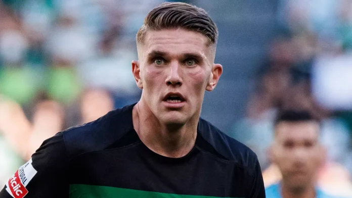 Viktor Gyokeres Arsenal, Gyokeres transfer news, Arsenal striker transfer, Gyokeres Sporting Lisbon, Gyokeres salary sacrifice, Arsenal summer signings, Gyokeres personal terms, Gyokeres girlfriend split, Arsenal striker pursuit, Arsenal pre-season 2025, Mikel Arteta transfer target